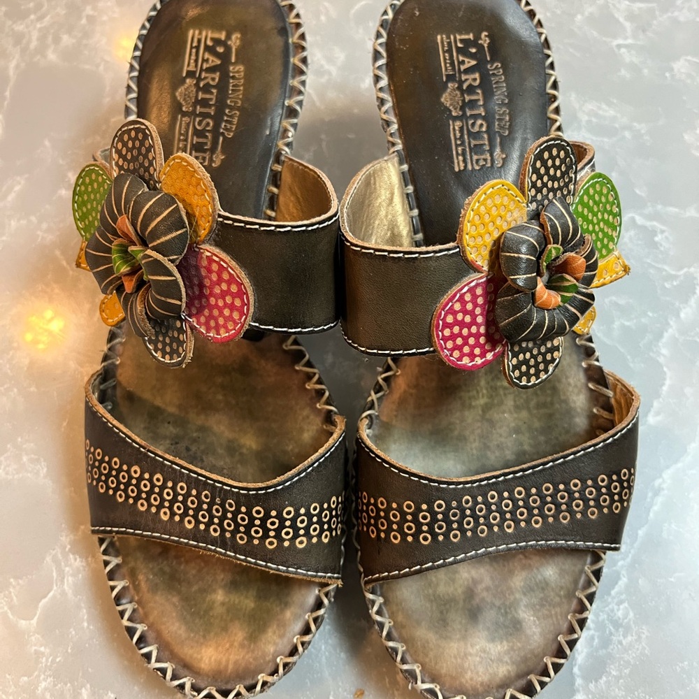 Spring Step L’Artiste Leather Flower Shoes 39